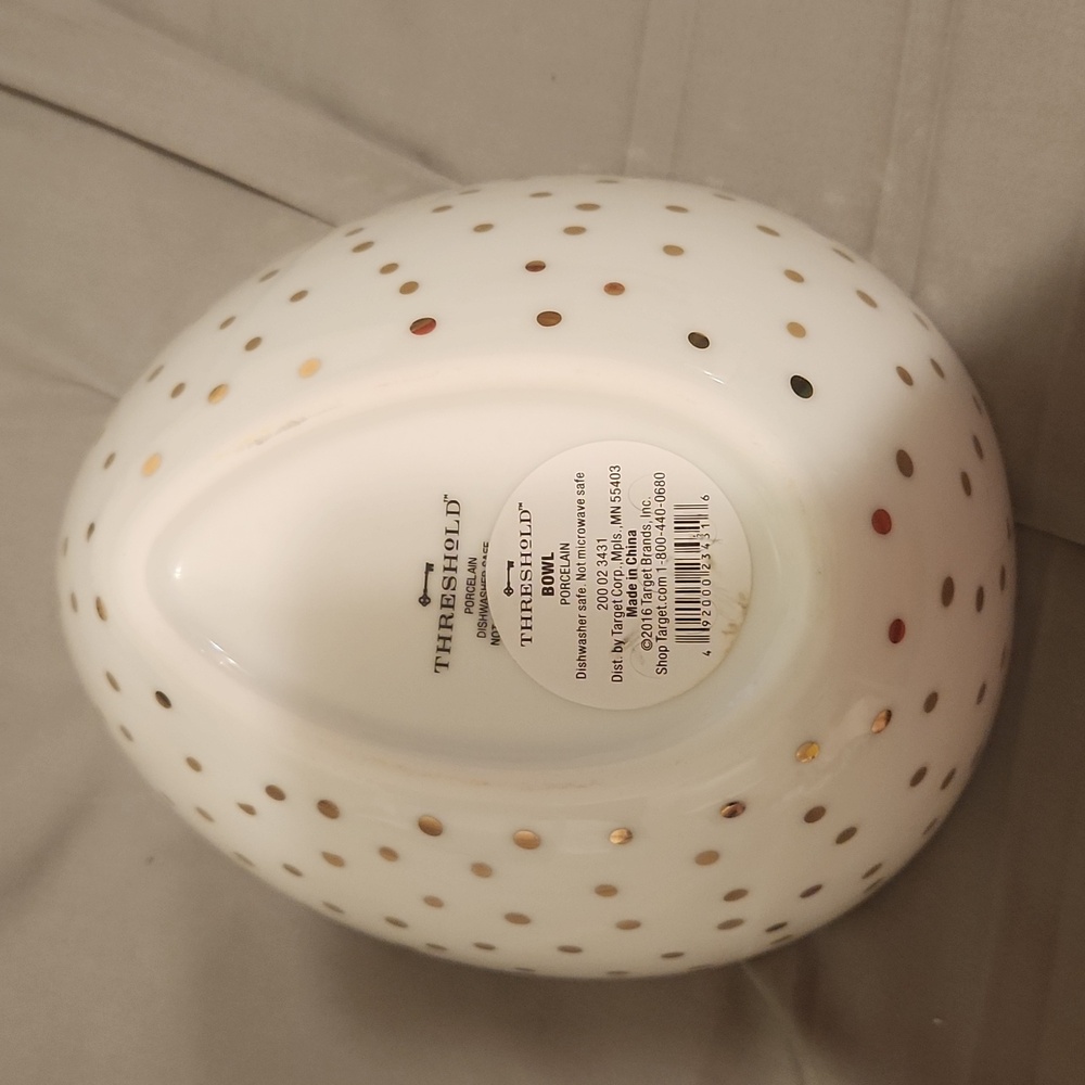 Threshold porcelain egg shaped bowl NEW - Picture 3 of 3